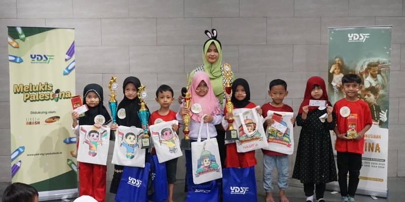 YDSF Gelar Lomba Melukis Palestina, Tanamkan Semangat Kepedulian pada Generasi Cilik